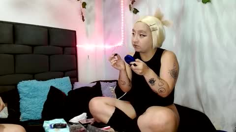 the_lesbian_game online show from February 18, 6:52 pm