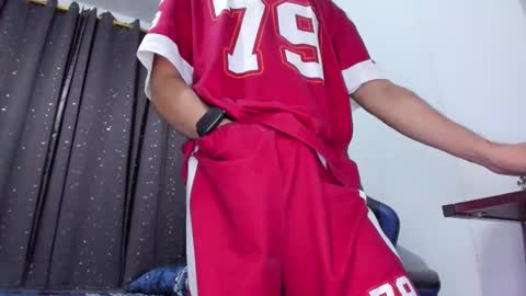 the_skinnyguys online show from December 20, 12:06 am