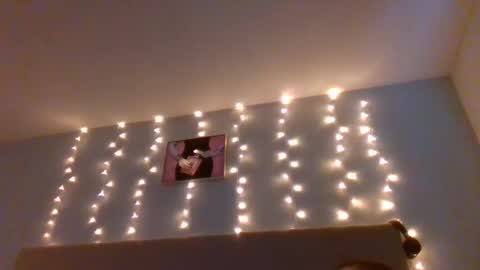 The Stella Rose online show from October 12, 3:15 pm