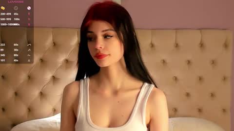My name is Cynthia and Im very happy to see you in my sweet room  online show from February 14, 4:20 pm