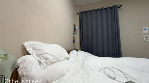 J online show from March 9, 4:44 pm