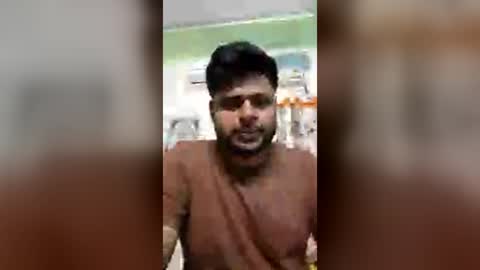 thecuteboyy online show from June 18, 9:25 am