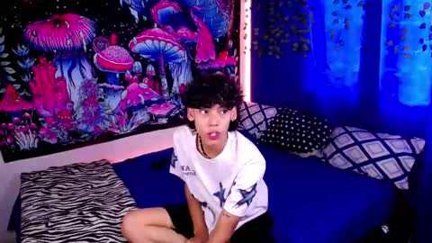 ethan online show from December 21, 8:59 pm