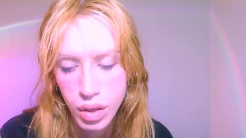 Yolanda online show from November 24, 7:23 pm