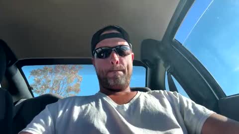 Carter Bates online show from October 5, 6:26 pm