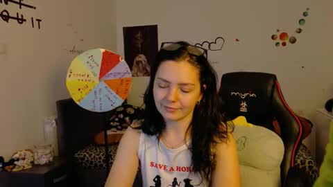 TheFarmergirl online show from November 25, 8:07 pm