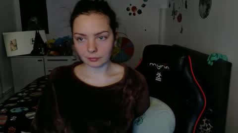 TheFarmergirl online show from April 10, 6:34 pm