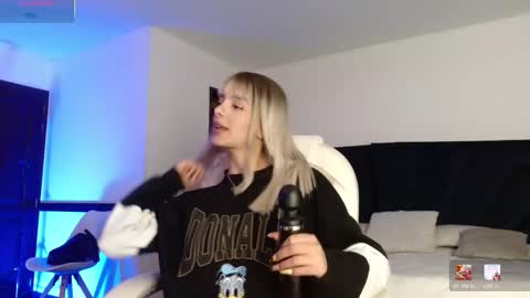 Peyton online show from March 6, 3:38 am