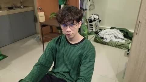 Green online show from March 3, 6:48 pm