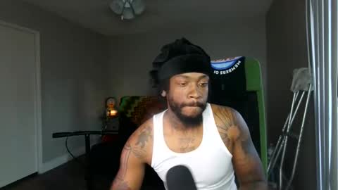 IXMCOUPLE444 online show from April 18, 1:40 am