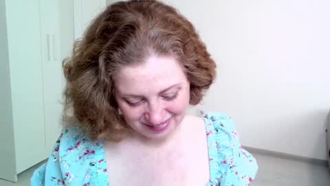 Ella online show from February 26, 5:46 am