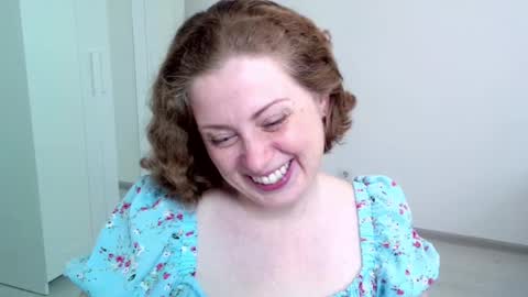 Ella online show from February 15, 8:00 am