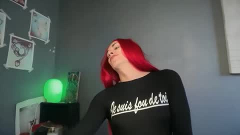 Lucy Lucy online show from April 7, 9:39 pm