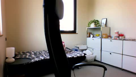 themikka1234 online show from June 23, 1:50 pm