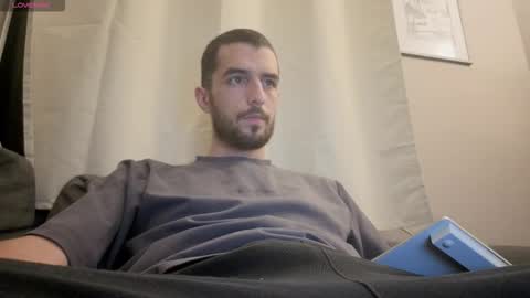 themmistokles online show from October 7, 8:05 pm