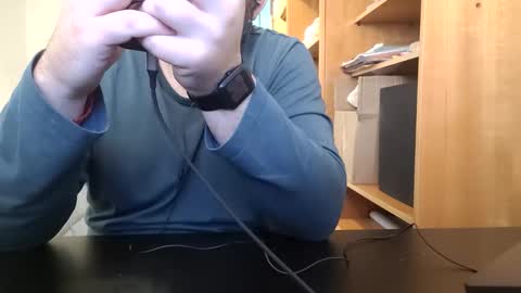 themoontiger online show from December 14, 9:10 pm