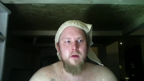 thenewdude1992 online show from February 17, 8:38 pm