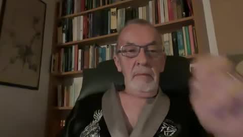 theowlandthe online show from January 4, 7:03 am