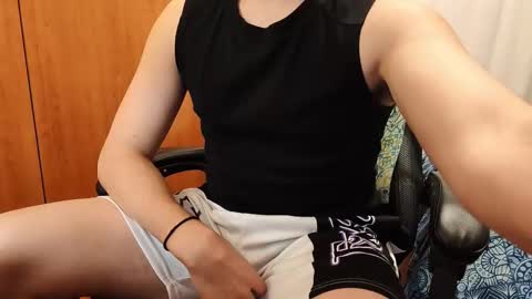 therandomniceboy online show from November 11, 5:48 pm