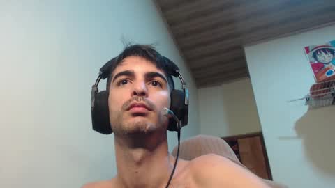 Snapshot of therazhanen chatting on February 26, 5:35 am Santiago Enrique online show from February 26, 5:35 am
