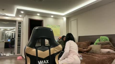 therealcamilabaddie online show from September 12, 12:23 am