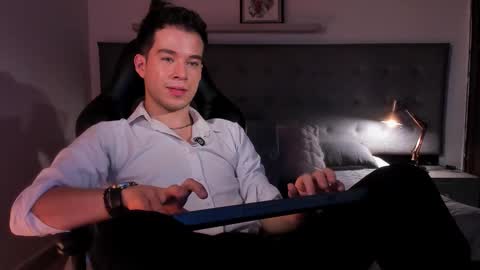     4th  online show from October 29, 4:53 pm