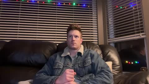 Snapshot of therealveggieboy chatting on December 16, 7:04 am Pookie online show from December 16, 7:04 am