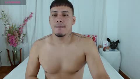 therockalejandro online show from June 22, 12:23 pm