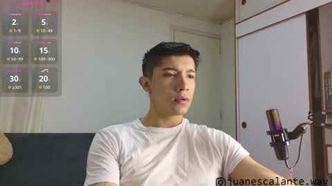 thesaint_xxx online show from June 1, 9:43 am