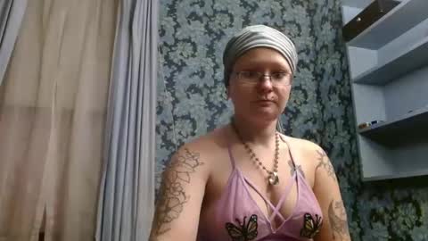 Siren of the Fae online show from December 15, 3:13 am