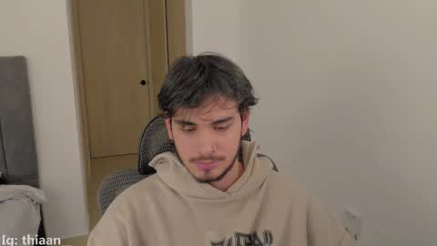 thiaan__ online show from September 18, 12:47 am