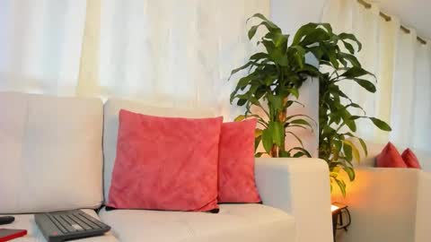 Thiago  online show from February 16, 10:30 pm