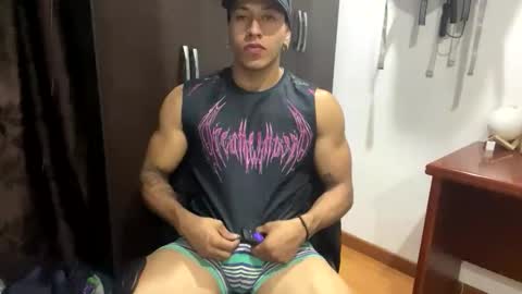 thiago_happy online show from February 6, 4:05 am