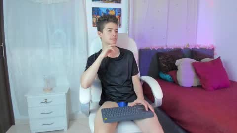 Manuel online show from October 21, 2:05 am