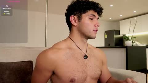 Just Thiago  online show from September 13, 1:30 am