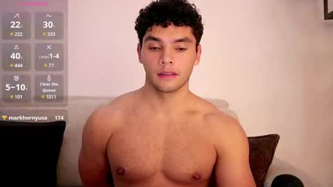 Just Thiago  online show from March 4, 1:12 am