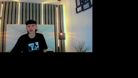 thiago_twink38 online show from April 14, 3:32 am