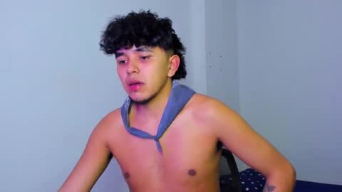 Thiago online show from December 23, 2:18 am