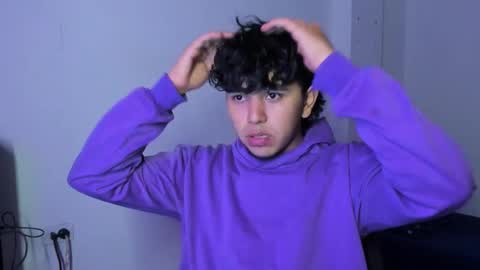 Thiago online show from January 18, 3:04 am