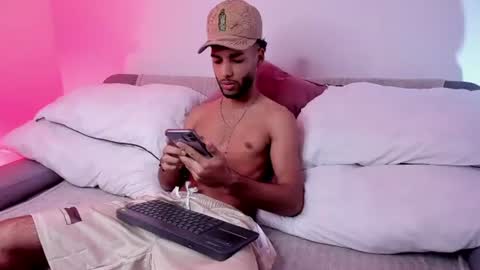 ThiagoFerreti online show from July 27, 3:26 am