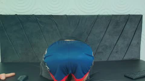 Thiago   online show from January 15, 7:34 pm