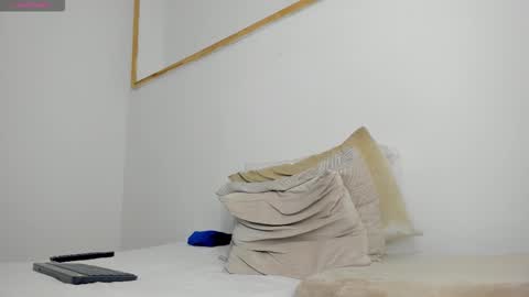 Thiago Instagram   online show from November 21, 6:55 am