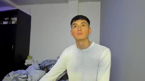 Thiago Wells online show from October 22, 4:19 pm