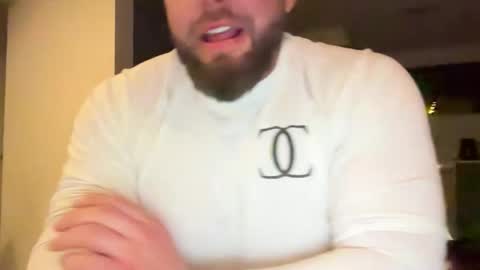 Snapshot of thiccbull12 chatting on February 25, 12:38 pm thiccbull12 online show from February 25, 12:38 pm