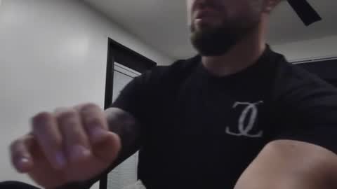 thiccbull12 online show from July 19, 6:27 am