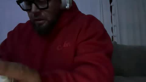 Snapshot of thiccbull12 chatting on November 2, 9:20 am thiccbull12 online show from November 2, 9:20 am