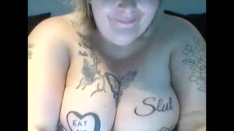 thickdarkangel online show from May 10, 6:14 pm