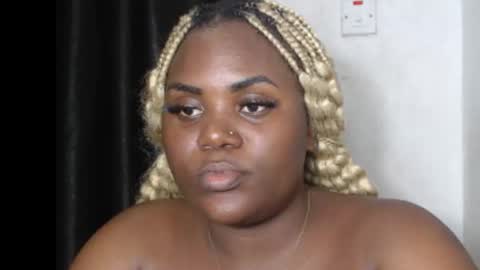 thickebonny0 online show from September 26, 10:56 am