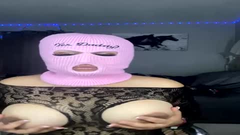 thicklatinamami1 online show from May 9, 6:19 am