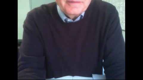 Snapshot of thickmelnik chatting on October 24, 4:35 am James online show from October 24, 4:35 am
